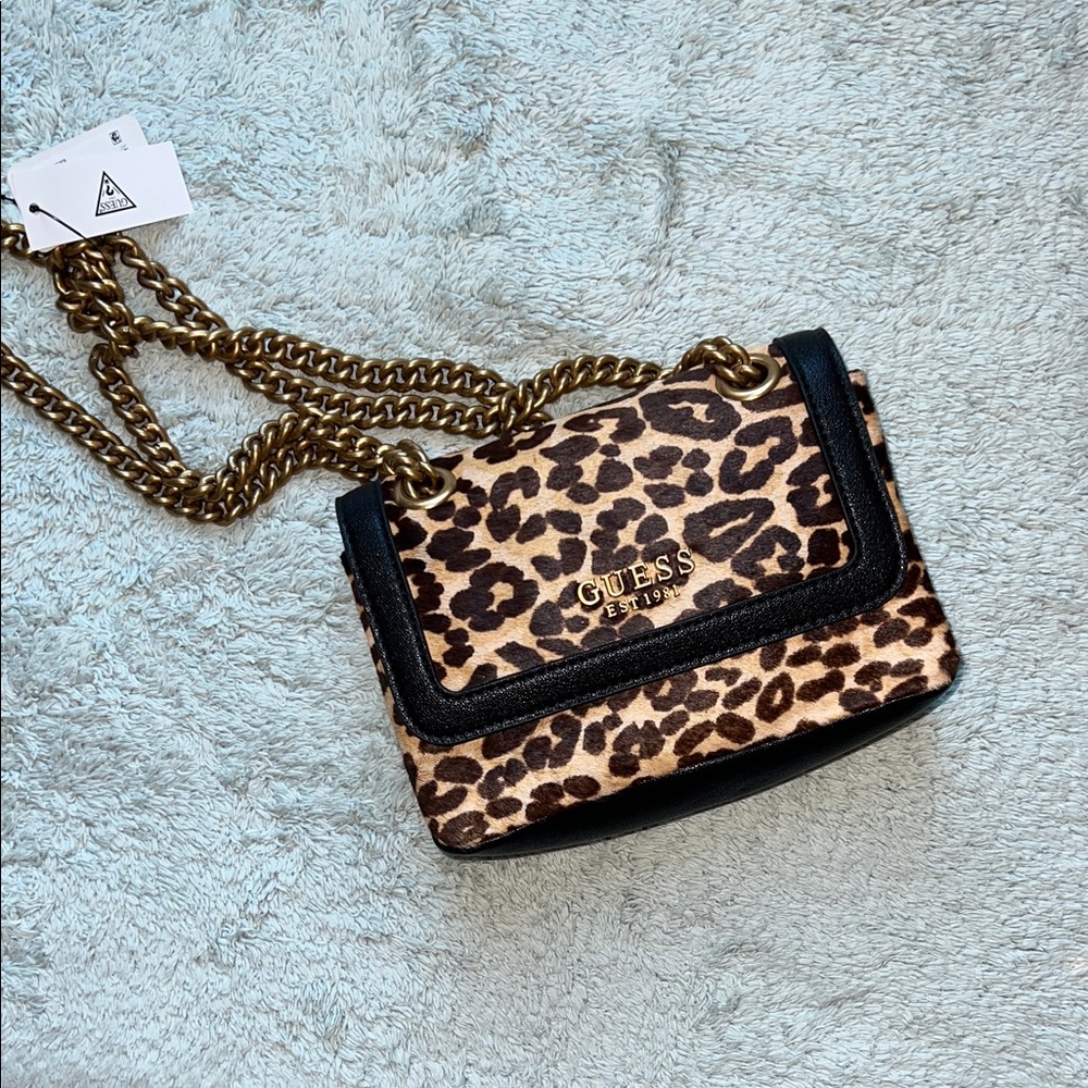 NWT Guess Leopard Print Crossbody Bag with Gold Chain